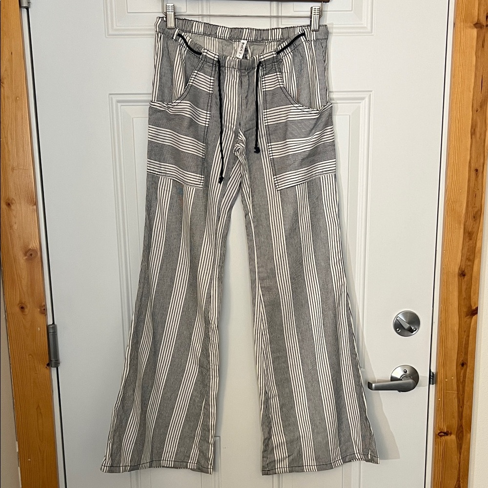 Striped Low-Rise Wide-Leg Pants